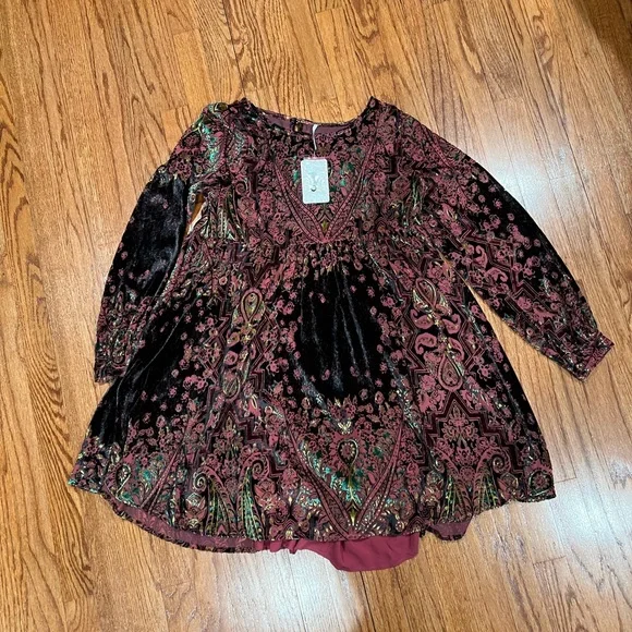 Free People crushed velvet dress.  Fully lined. New with tags. - Picture 2 of 7